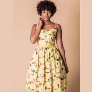 Bettie Page By Tatyana Drinks On Me Yellow Swing Dress Size Large
